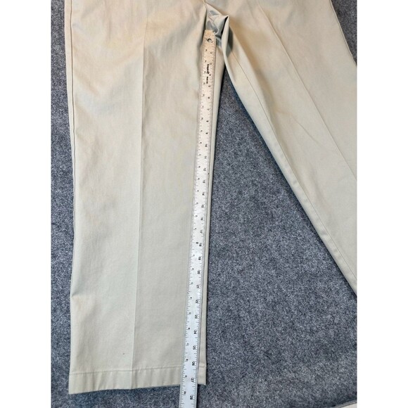 LL Bean Mens Comfort Waist Pants Size XL Beige Off White Chino Casual Everyday - Picture 5 of 8